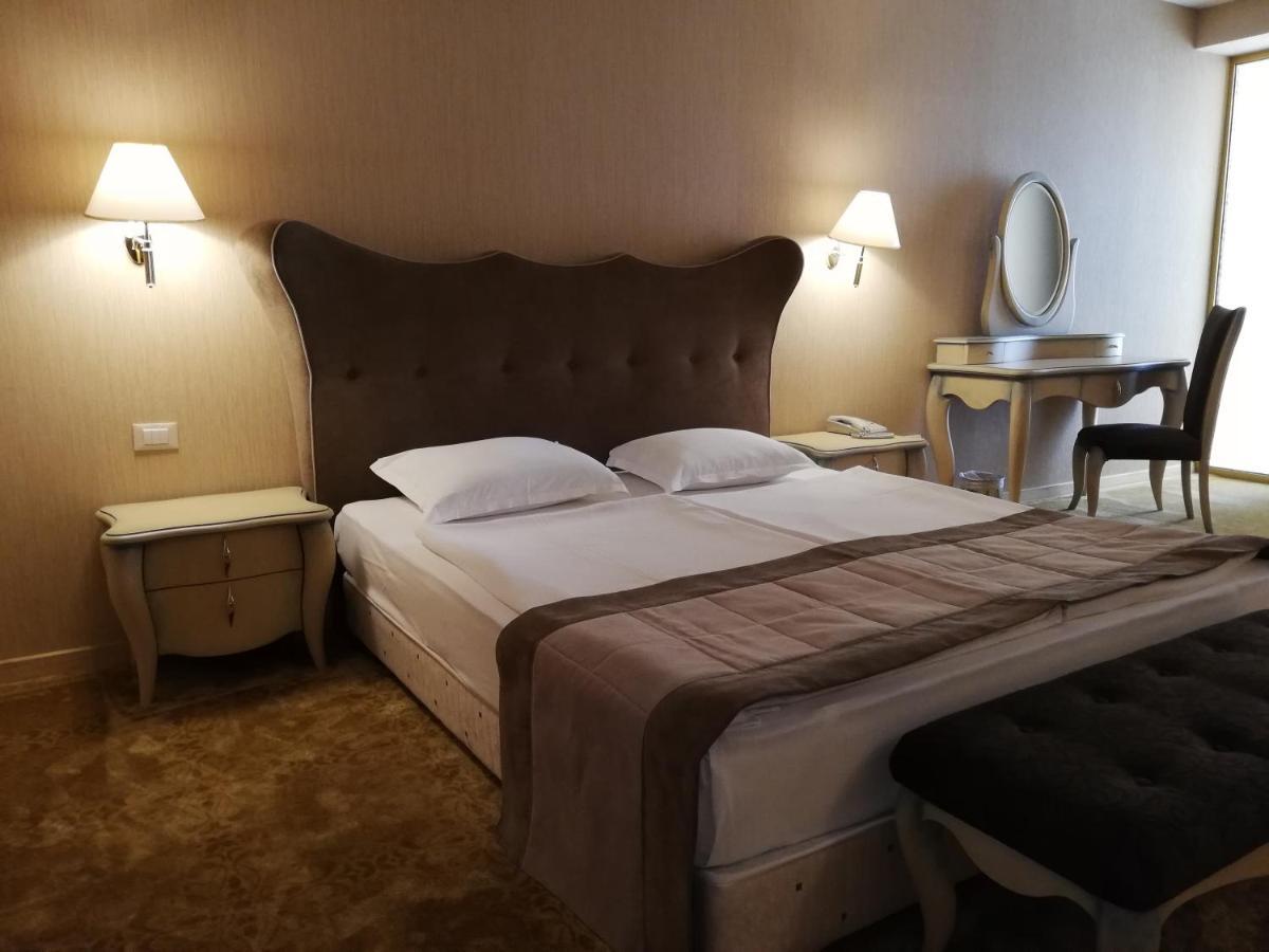 Duni Marina Royal Palace 5* Σωζόπολη